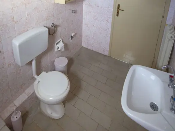 Building In Loutraki-perachora, Greece (240 M²)