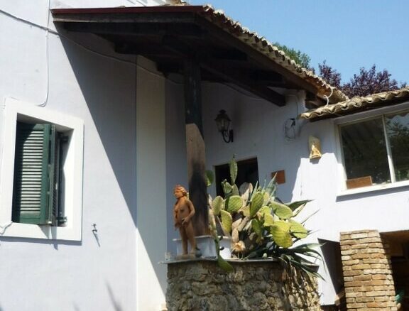 Detached House In Corfu, Greece (962 M²)