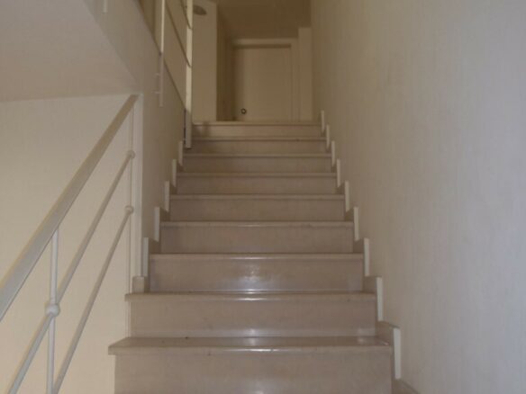 Business In Greece (580 M²)