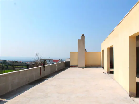 Commercial Space Of 70 M² In Thessaloniki Suburbs