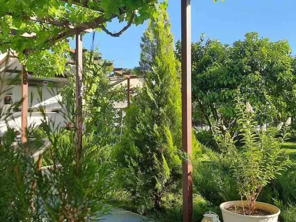 Detached House In Nea Makri, Greece (260 M²)