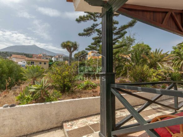 3-bedroom Country House In Icod De Los Vinos, Spain (195 M²)