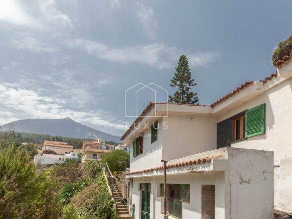 3-bedroom Country House In Icod De Los Vinos, Spain (195 M²)