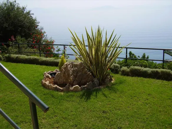 5-bedroom Villa In Corfu, Greece (255 M²)