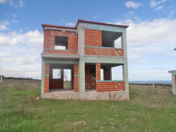 Detached House In Greece (80 M²)