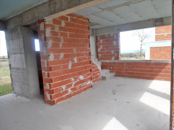 Detached House In Greece (80 M²)