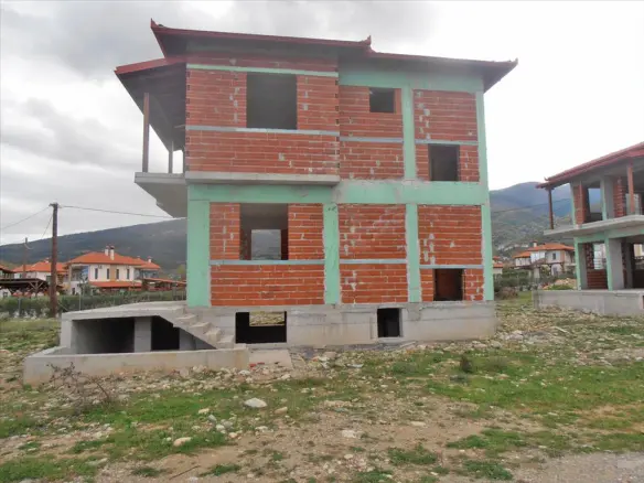 Detached House In Greece (120 M²)