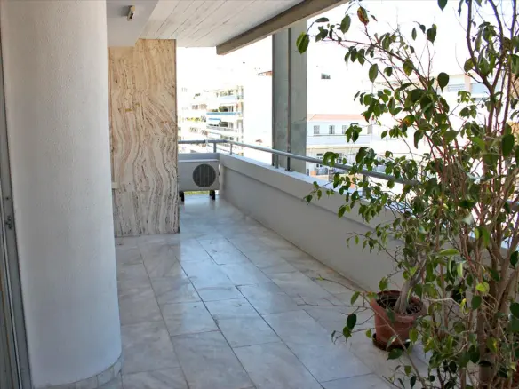 4-bedroom Flat In Palaio Faliro, Greece (213 M²)