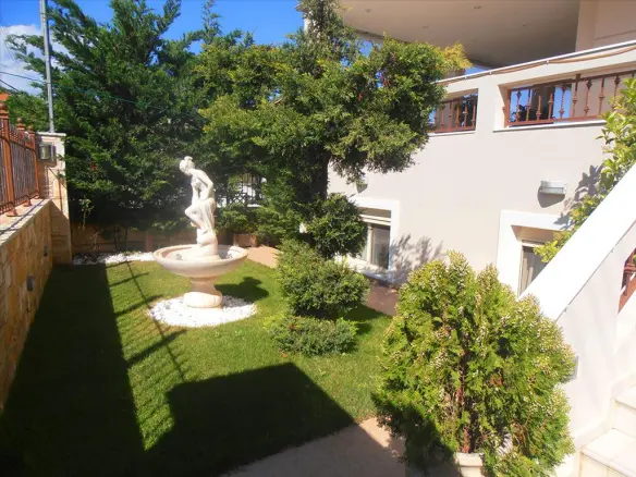 5-bedroom Detached House In Artemida (loutsa), Greece (330 M²)