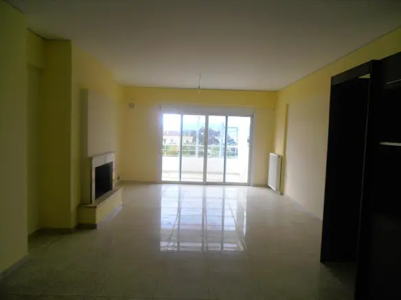Detached House In Greece (670 M²)
