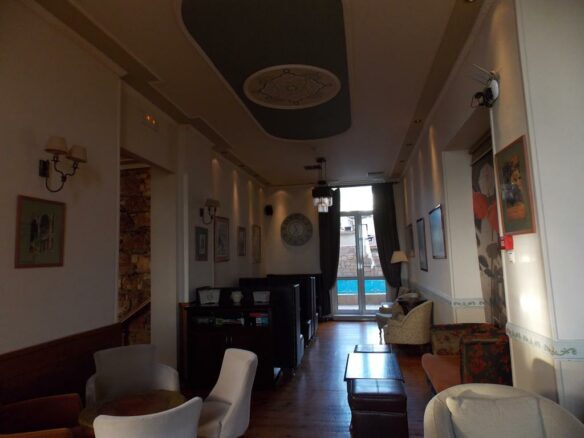 Hotel In Aidipsos, Greece (1.500 M²)