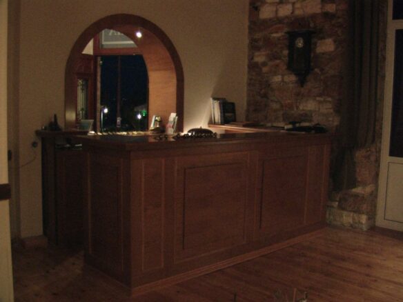 Hotel In Aidipsos, Greece (1.500 M²)