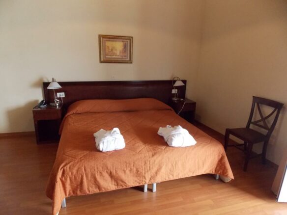 Hotel In Aidipsos, Greece (1.500 M²)