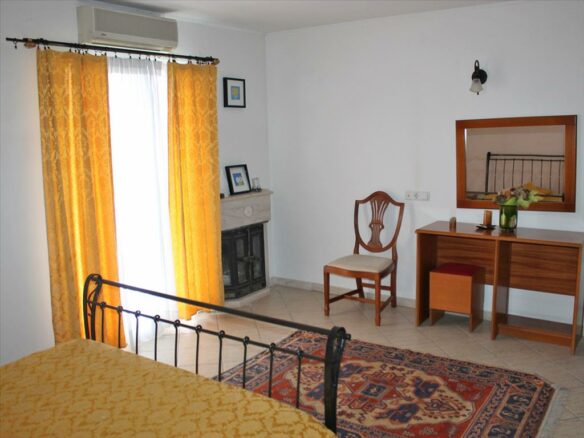 Hotel In Kolindros, Greece (600 M²)