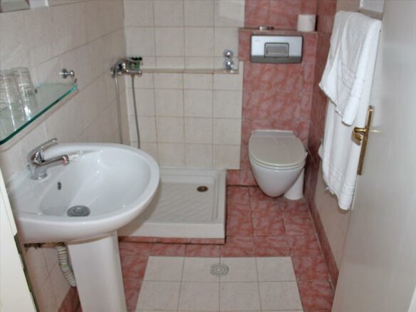 Hotel In Kolindros, Greece (600 M²)