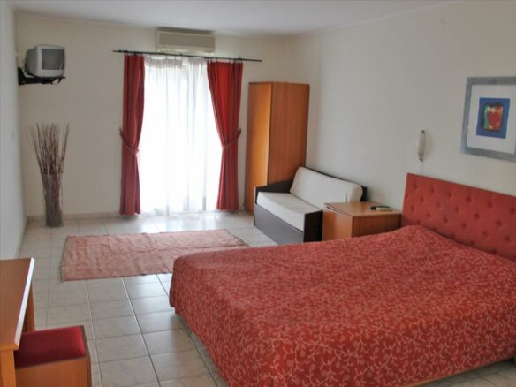 Hotel In Kolindros, Greece (600 M²)