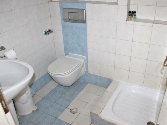 Hotel In Kolindros, Greece (600 M²)