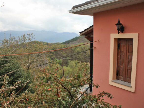 4-bedroom Villa In Timfi, Greece (240 M²)