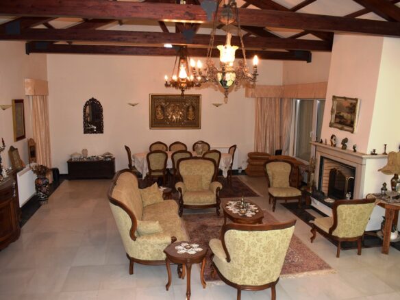 5-bedroom Villa In Rethimno, Greece (470 M²)
