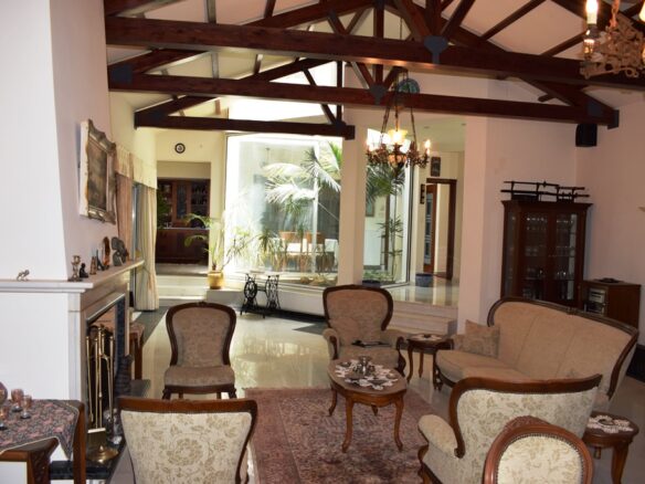 5-bedroom Villa In Rethimno, Greece (470 M²)