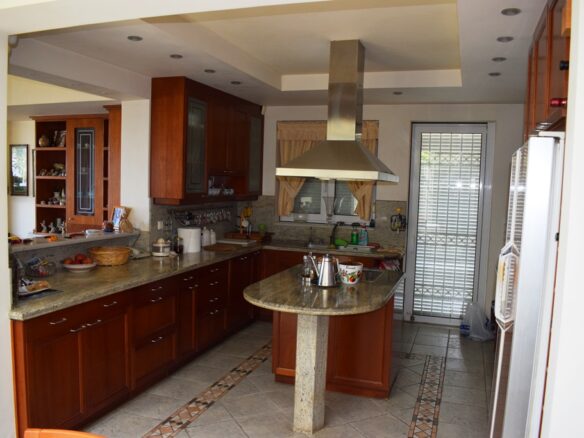 5-bedroom Villa In Rethimno, Greece (470 M²)