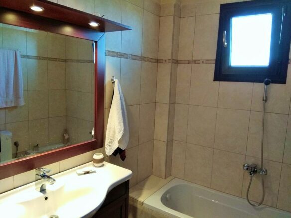 6-bedroom Detached House In Nea Propontida, Greece (400 M²)
