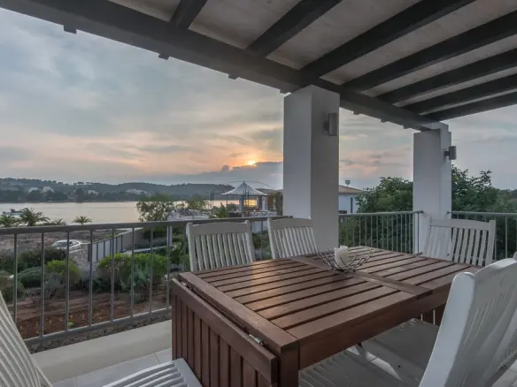 3-bedroom Detached House In Greece (136 M²)