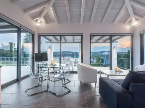 3-bedroom Detached House In Greece (136 M²)