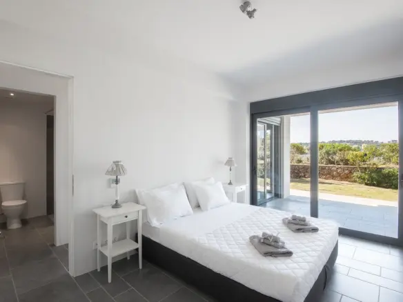 3-bedroom Detached House In Greece (136 M²)