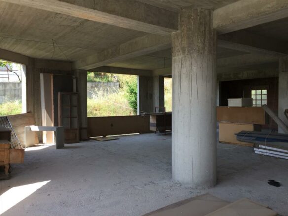 Commercial Property In Greece (1.120 M²)