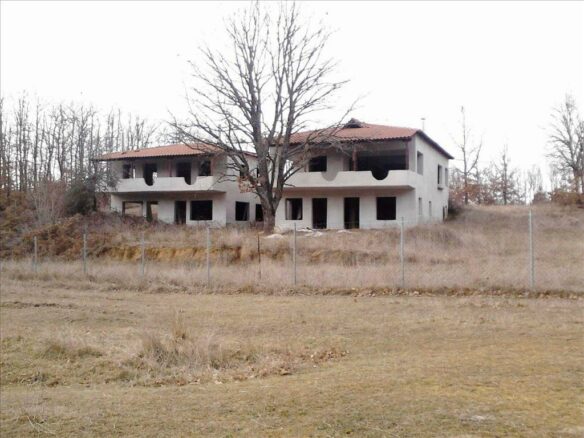 Business In Poligiros, Greece (580 M²)