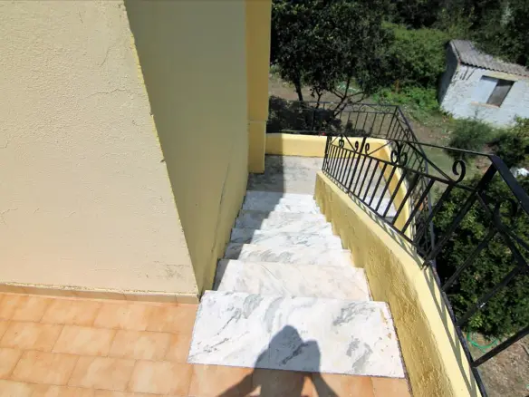 Detached House In Corfu, Greece (220 M²)