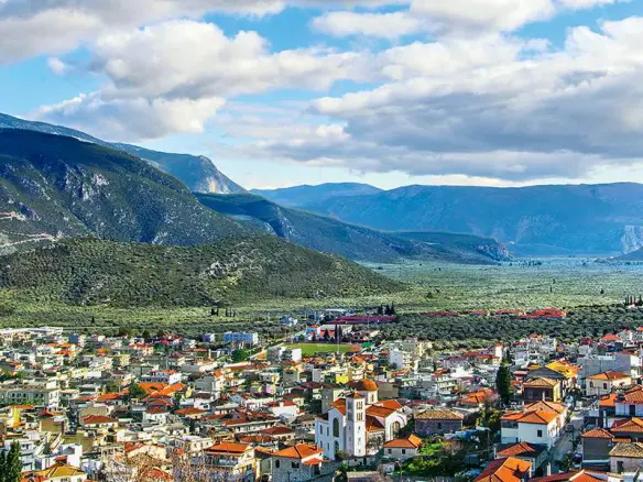 4-bedroom Detached House In Amfissa, Greece (240 M²)