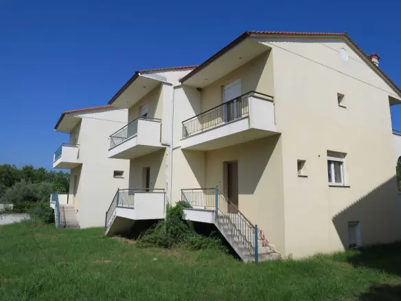 2-bedroom Maisonette In Agios Georgios, Greece (125 M²)