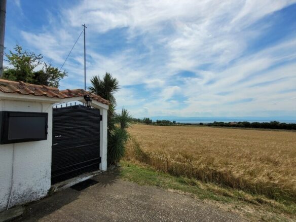 3-bedroom Detached House In Michaniona, Greece (175 M²)