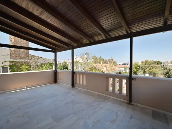 4-bedroom Detached House In Voula, Greece (304 M²)