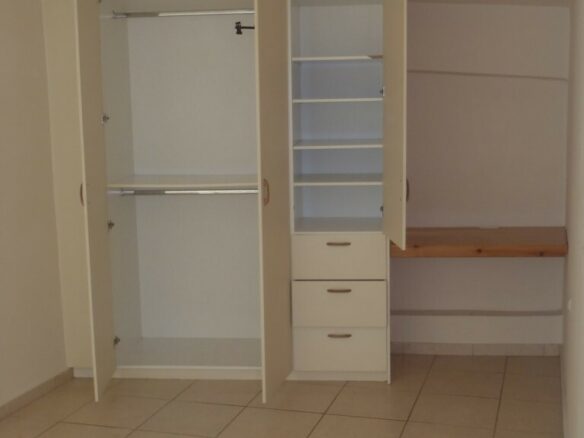 Business In Greece (580 M²)