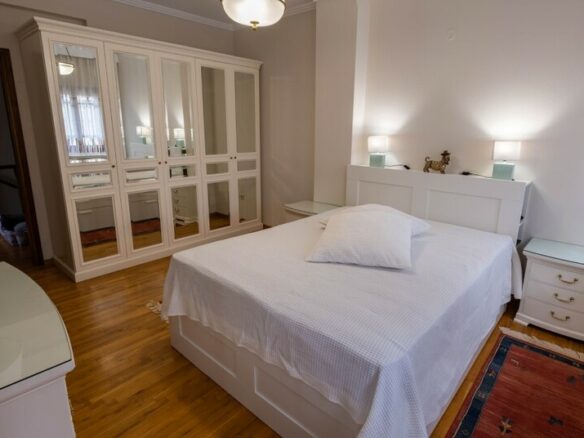 4-bedroom Villa In Thermaikos, Greece (460 M²)
