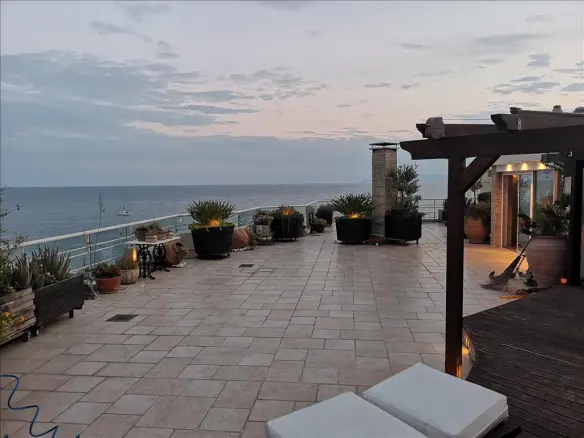 3-bedroom Duplex In Palaio Faliro, Greece (205 M²)