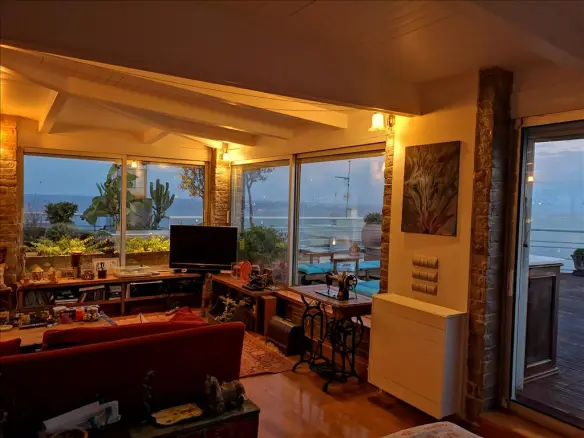 3-bedroom Duplex In Palaio Faliro, Greece (205 M²)
