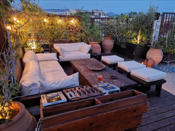3-bedroom Duplex In Palaio Faliro, Greece (205 M²)