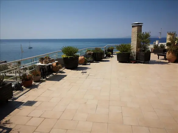 3-bedroom Duplex In Palaio Faliro, Greece (205 M²)