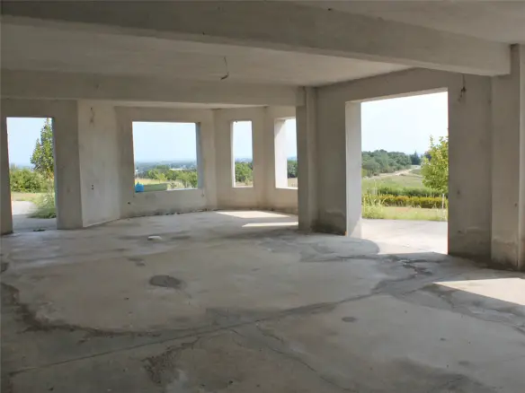 6-bedroom Villa In Katerini, Greece (500 M²)