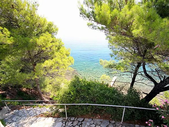 Hotel In Sithonia, Greece (500 M²)