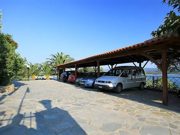 Hotel In Sithonia, Greece (500 M²)