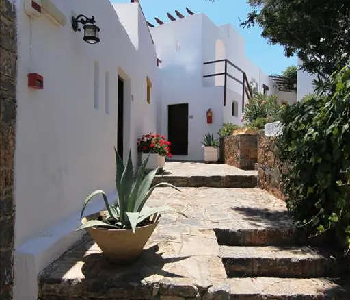 Hotel In Agios Nikolaos, Greece (3.000 M²)