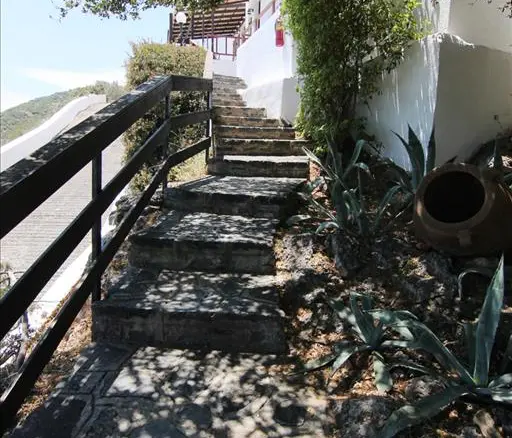 Hotel In Agios Nikolaos, Greece (3.000 M²)