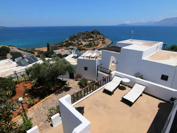 Hotel In Agios Nikolaos, Greece (3.000 M²)