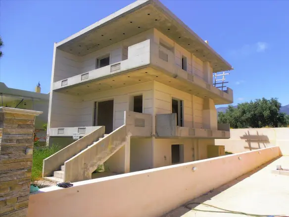 Maisonette In Greece (182 M²)