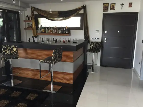5-bedroom Villa In Panorama, Greece (740 M²)